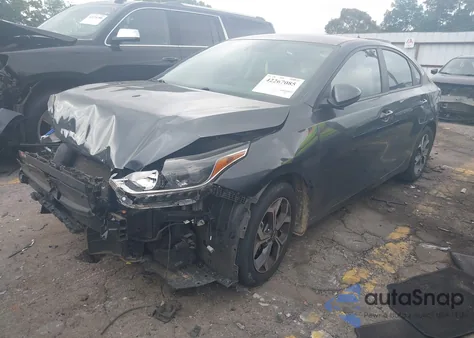 2021 Kia Forte Lxs из США, поврежденный, VIN 3KPF24AD1ME345709